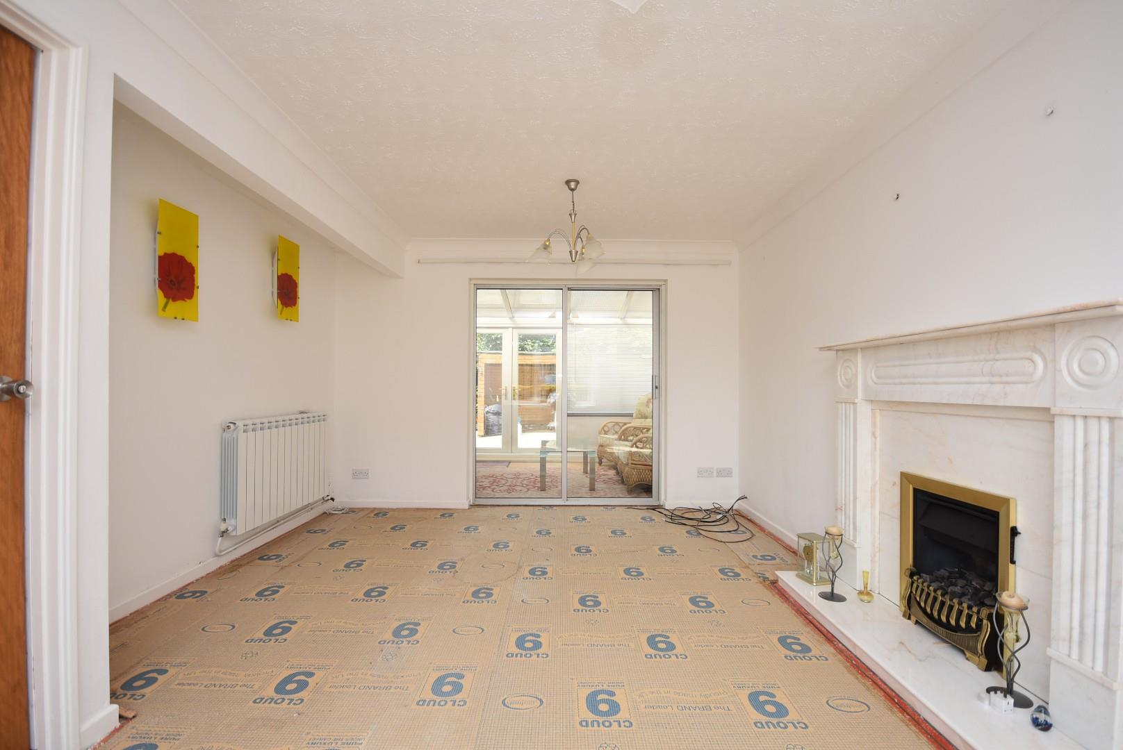 12, Elworthy Close Sully, Penarth, CF64 5TT